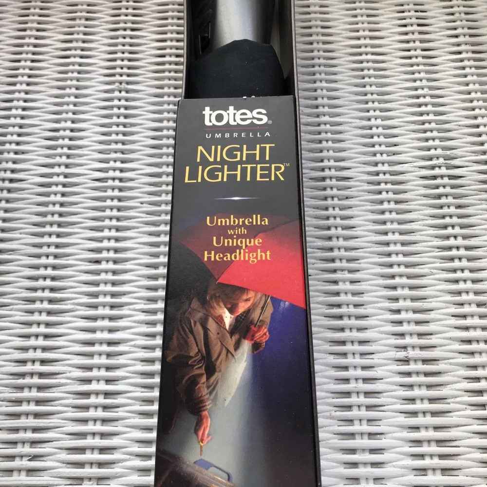 Totes Umbrella flashlight